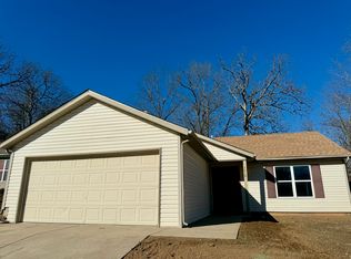 5018 Orchard Ln, Merriam Woods Village, MO 65740