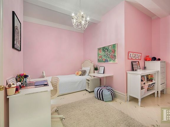 5th image of 215 W 90th St APT 2D