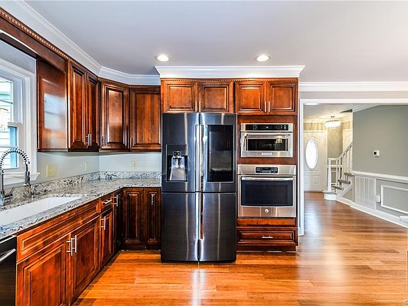 2nd image of 2742 Tinsley Dr