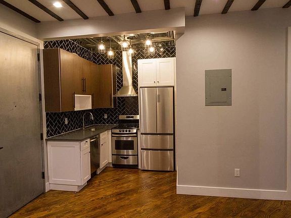 2nd image of 35 Claver Pl #4L