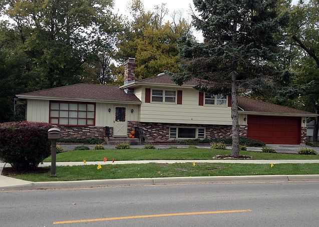 1st image of 426 Blackhawk Dr