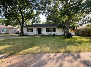 1638 Quadrangle Dr, Dallas, TX 75228