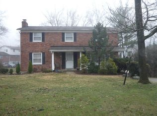 549 Blossomhill Ln, Cincinnati, OH