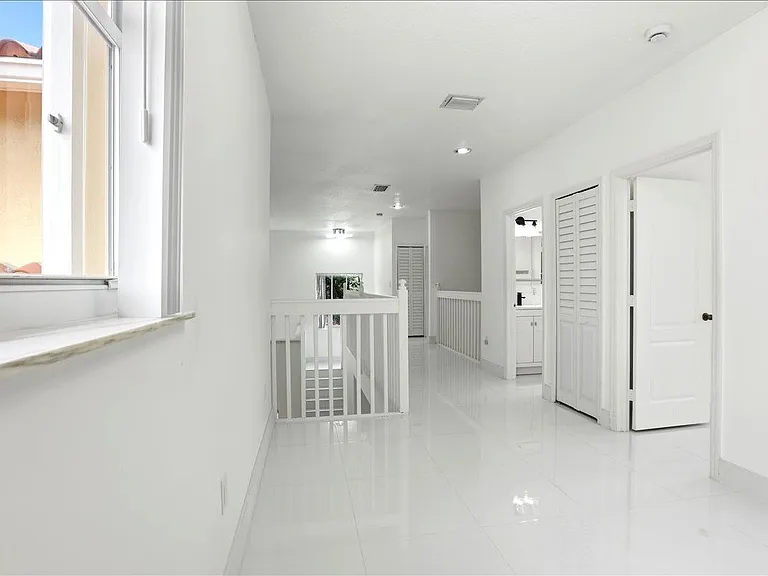 3802 SW 165th Ter — Photo 37