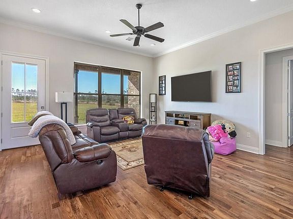 4th image of 134 Plantation Trace Dr