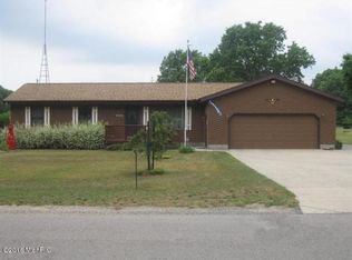 4464 Hall Rd, Muskegon, MI 49442