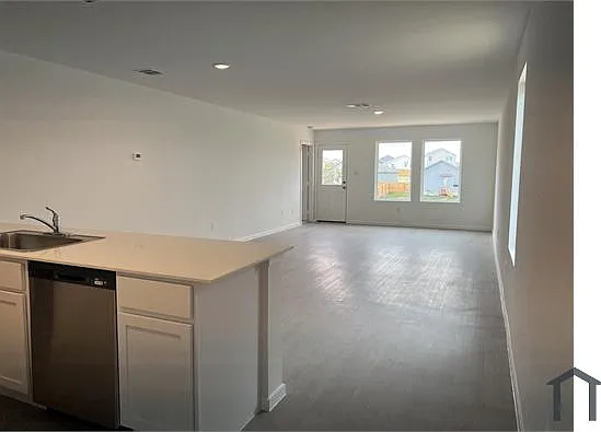 523 Layne Overlook — Photo 4