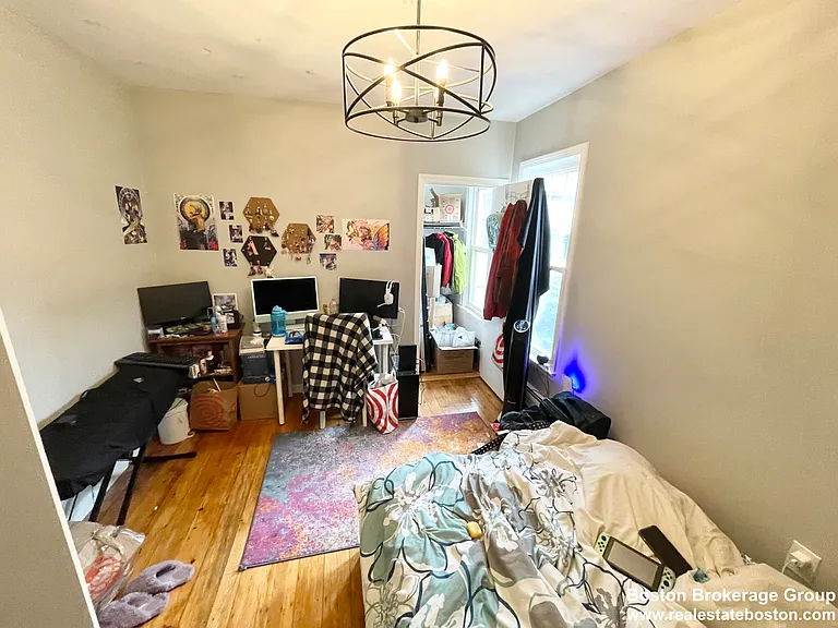 31 Falcon St #2 — Photo 11