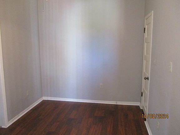 5th image of 1363 Iowa St APT 2