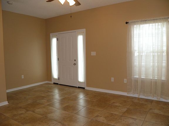 4th image of 1843 Whispering Oaks Ln