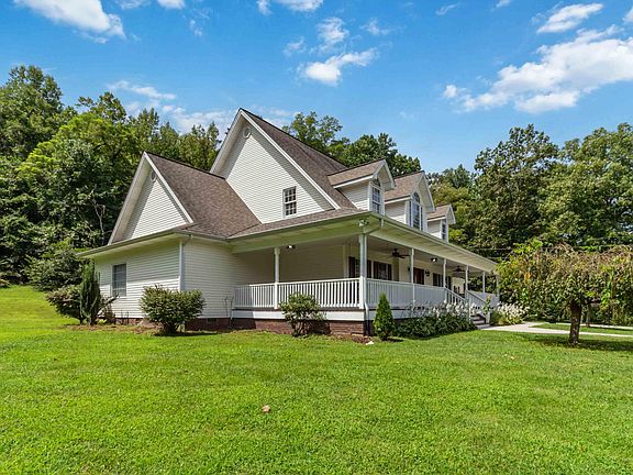 4th image of 143 Valley Dr