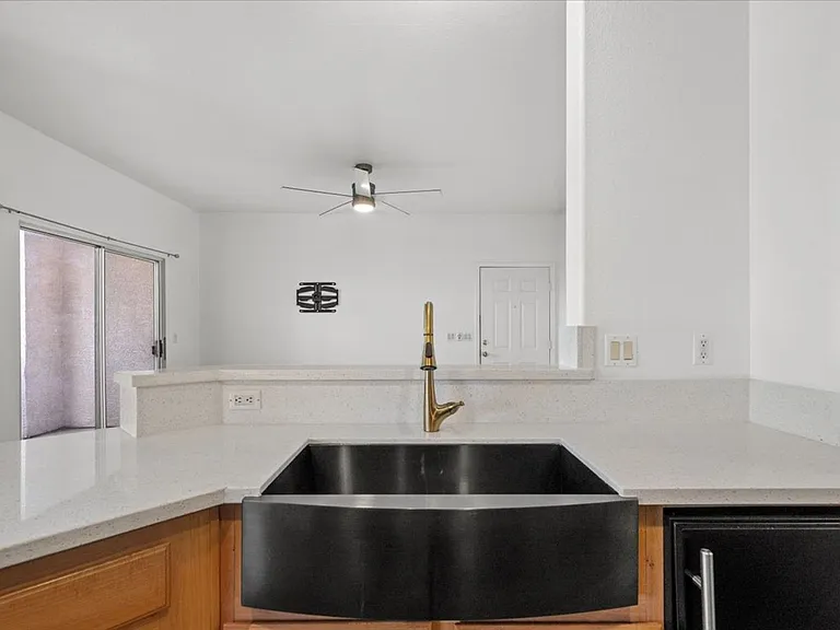 2100 Black Island St #101 — Photo 9