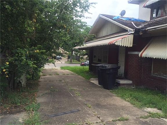 5th image of 4711 McKinney St