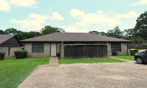 102 Parklane Dr Photo 1