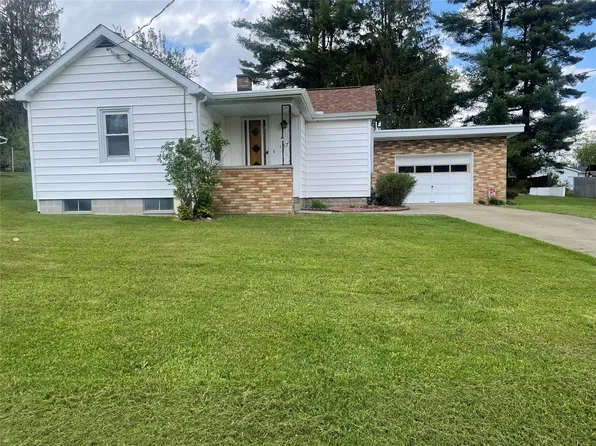 137 Ohio St, Corry, PA 16407