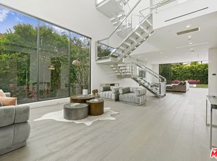 6351 Lindenhurst Ave, Los Angeles, CA 90048