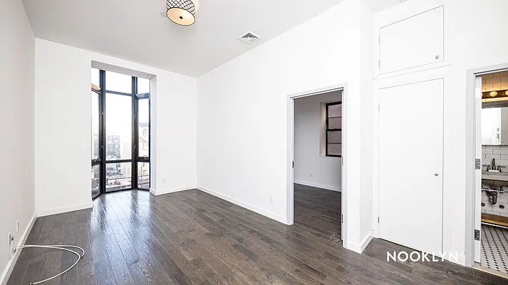Rented by Nooklyn NYC LLC | media 25