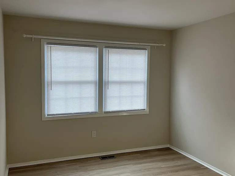 12709 Marquette Ln — Photo 29
