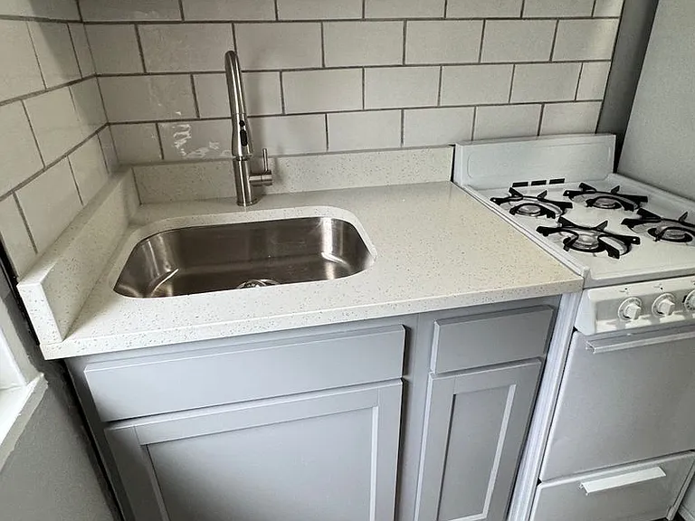 636 Newton Pl NW — Photo 14