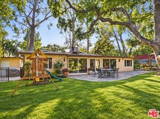2452 N Altadena Dr, Altadena, CA 91001