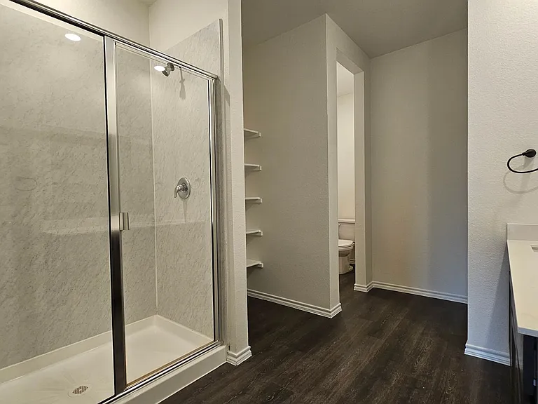 813 Fueller Dr — Photo 23