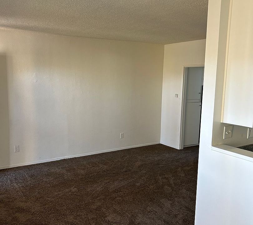 1st image of 11134 S New Hampshire Ave #10