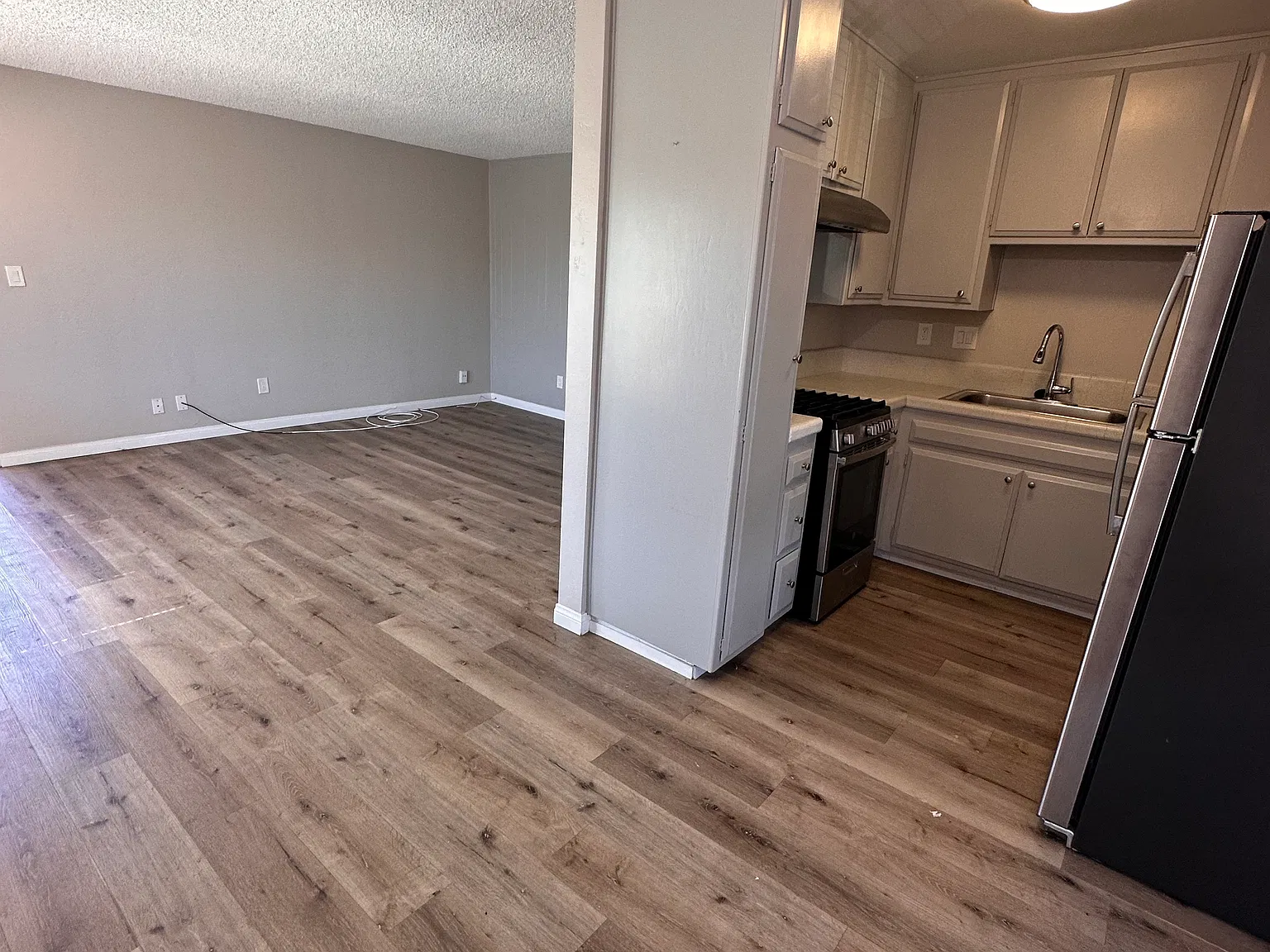 2 bed, 725 sqft, $2,450 — Photo 4