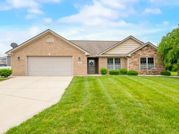 1982 Conifer Ct, Columbus, IN 47201