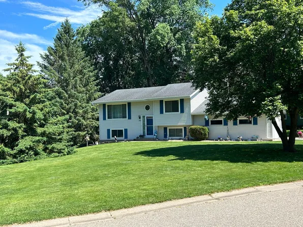 101 Marlane Cir, Jordan, MN 55352