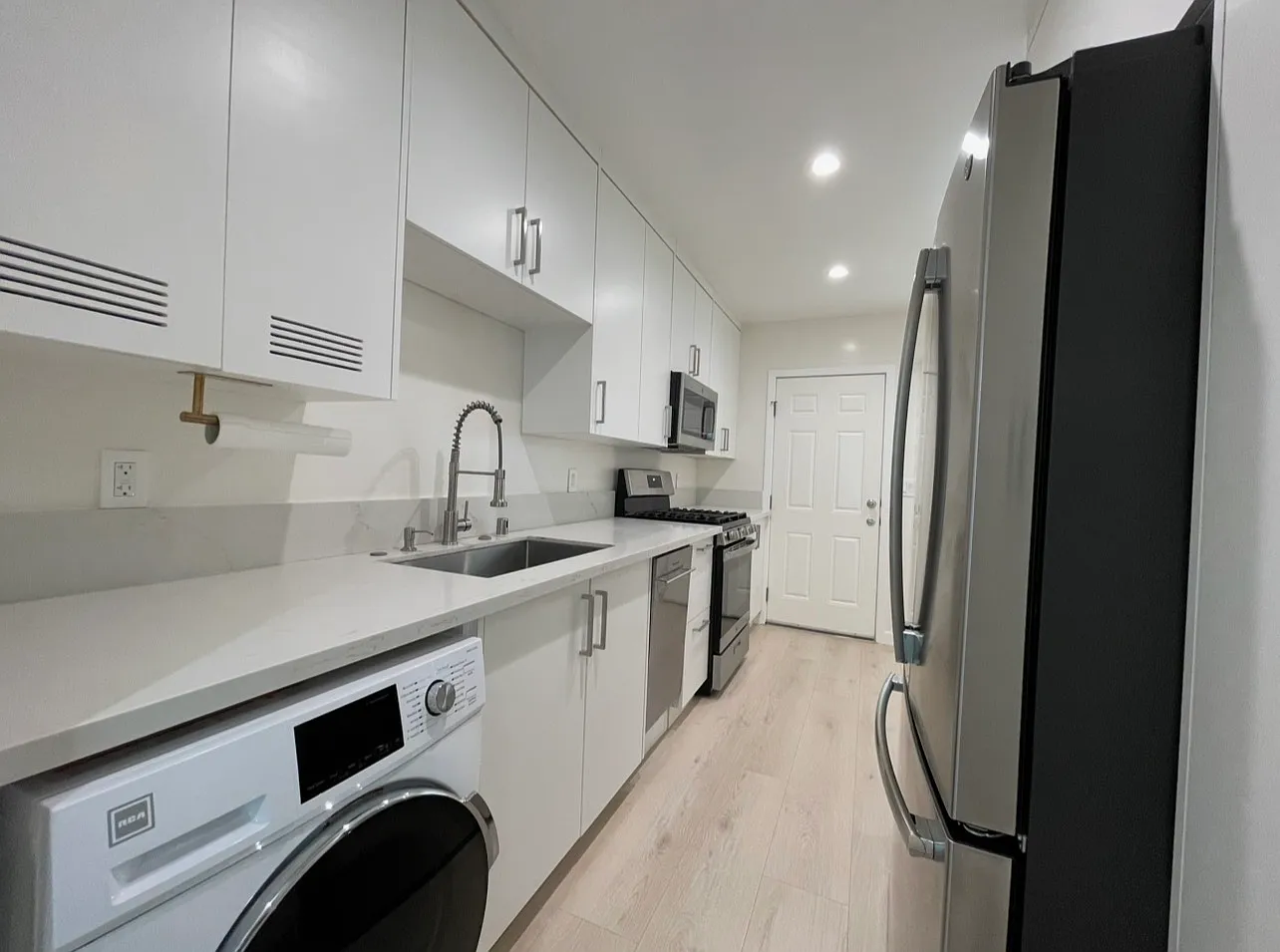 1 bed, 650 sqft, $2,500 — Photo 2