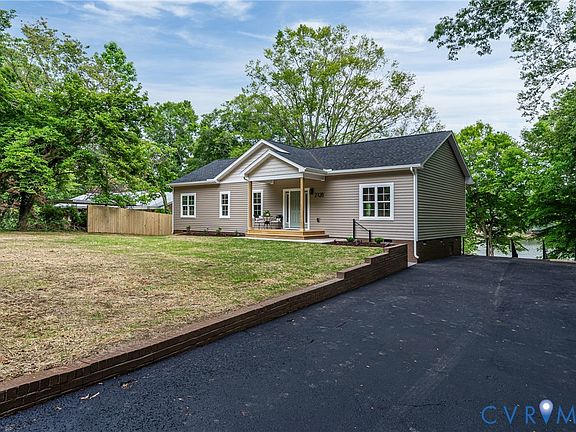 2nd image of 2128 Highland Dr