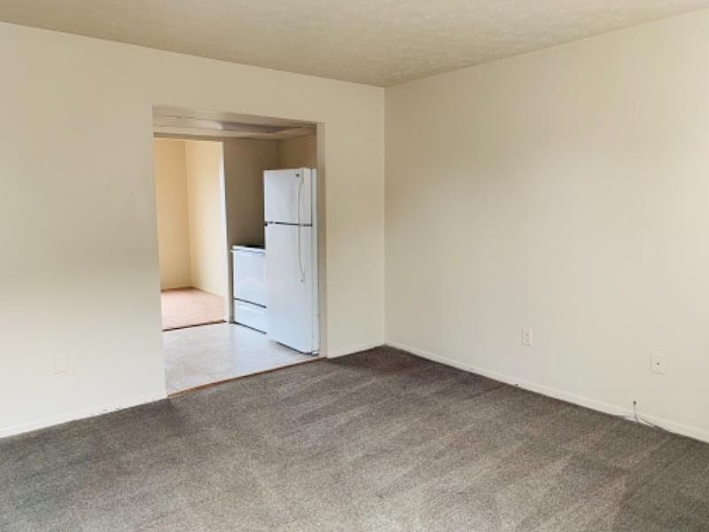 1st image of 1201 Wyatt Ln #B