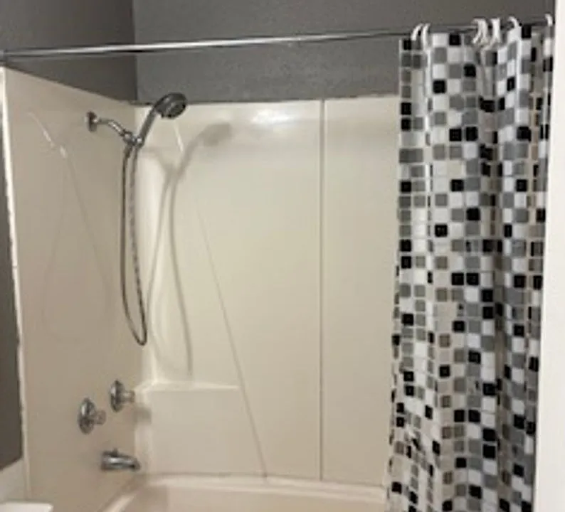 525 Belknap St #7
