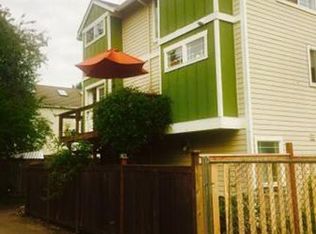 127 22nd Ave E UNIT D, Seattle, WA 98112