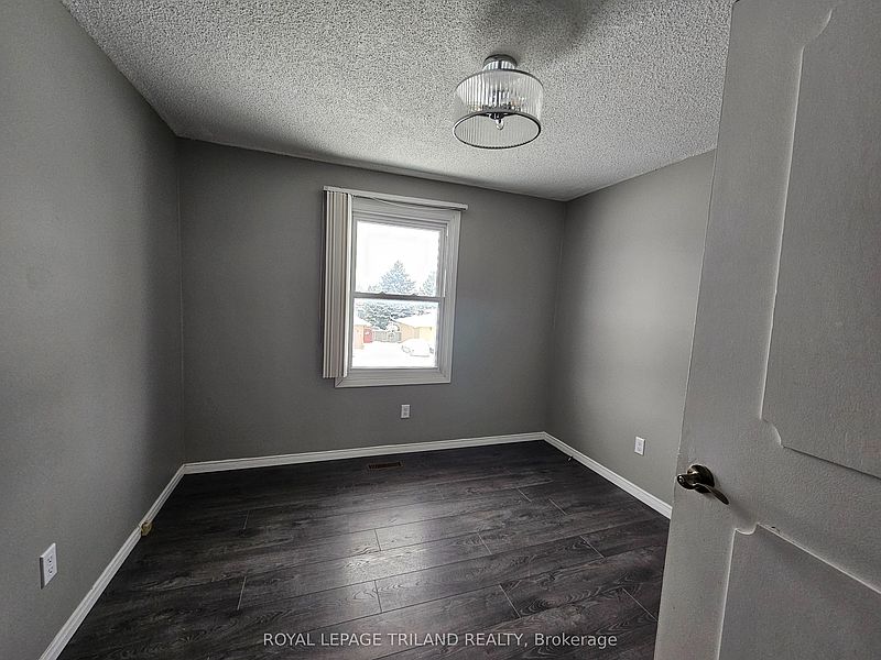 London House for rent - 3 Bedrooms — photo 18