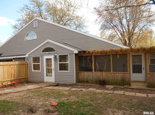 112 Trojan Ave, Avon, IL 61415