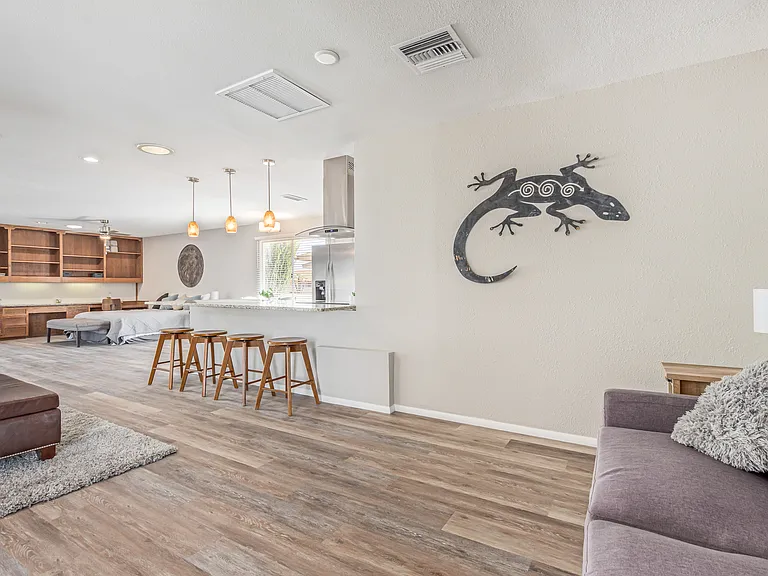 W Skyview Dr — Photo 10