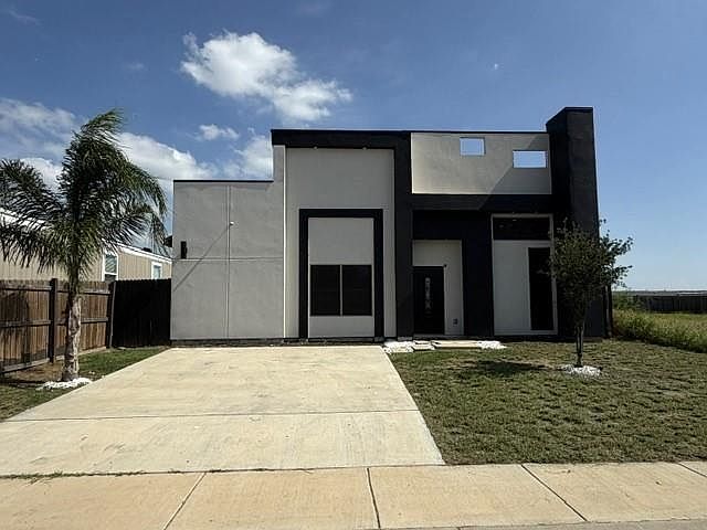 1st image of 2811 Lavanda Dr