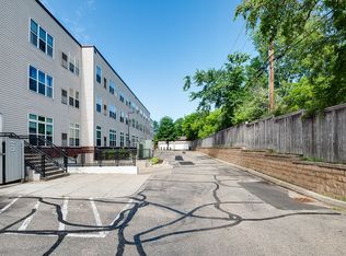 Selby Grotto Apartments, Saint Paul, MN 55104