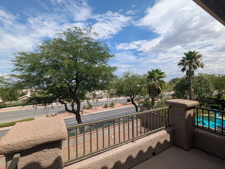 1016 Royal Plum Ln — Photo 47