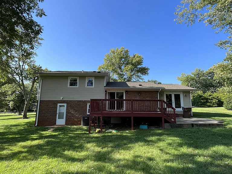 5717 Friendswood Dr — Photo 17