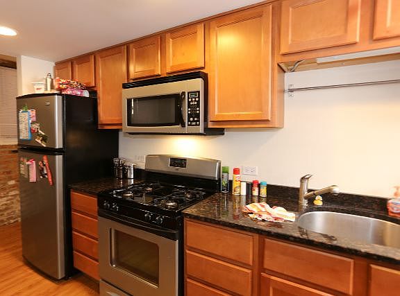 3rd image of 2513 N Southport Ave #6H