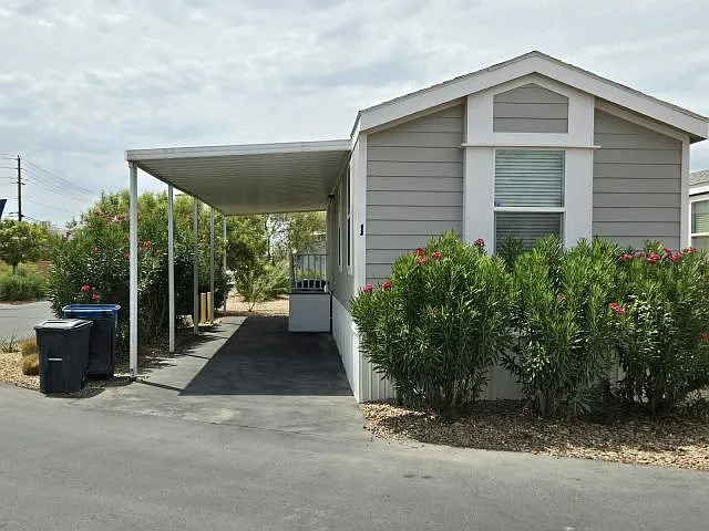 1 bed, 1.0 bath, 644 sqft, $1,540 — Photo 3