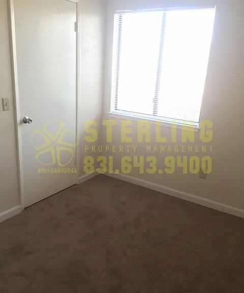 1092 Clementina Street - Seaside — Photo 8