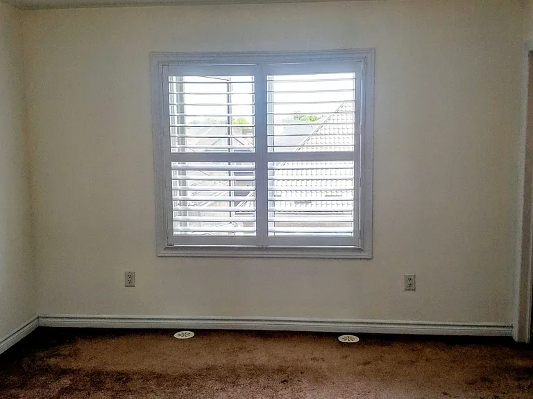 32 Aspen Hills Rd #4 — Photo 17