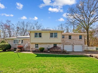 26 Clauss Ave, Paramus, NJ, 07652
