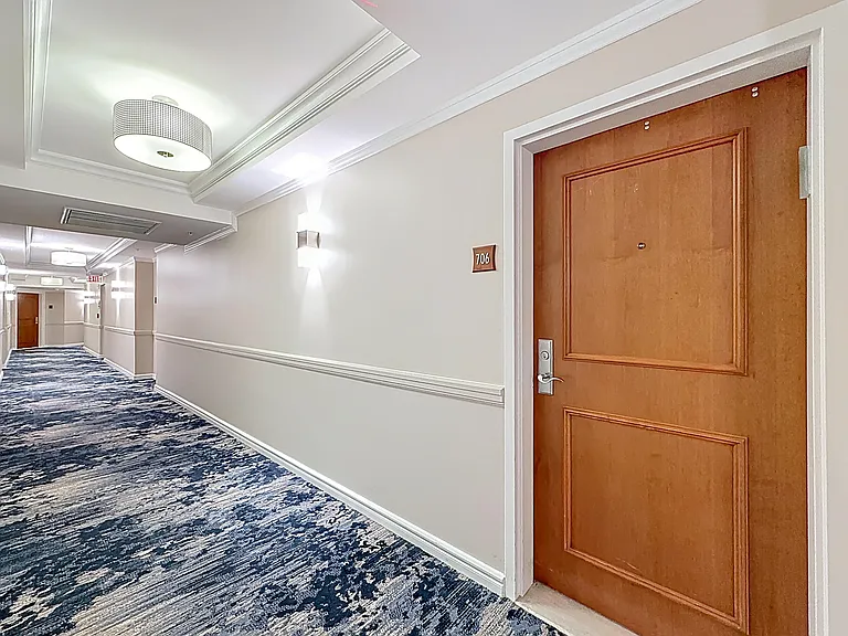 347 N New River Dr E #706 — Photo 6