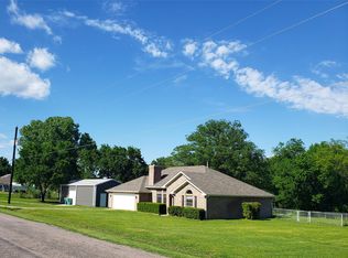 2615 Rolling Hills Dr, Sherman, TX 75092