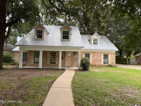 4700 Sawmill Rd, Moss Point, MS 39563