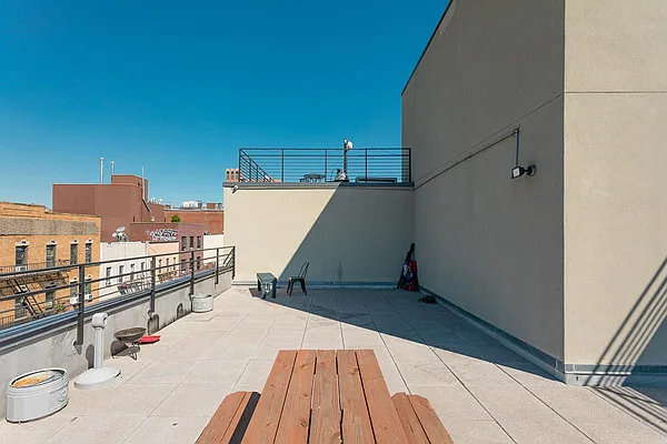 Rented by MySpaceNYC | media 13